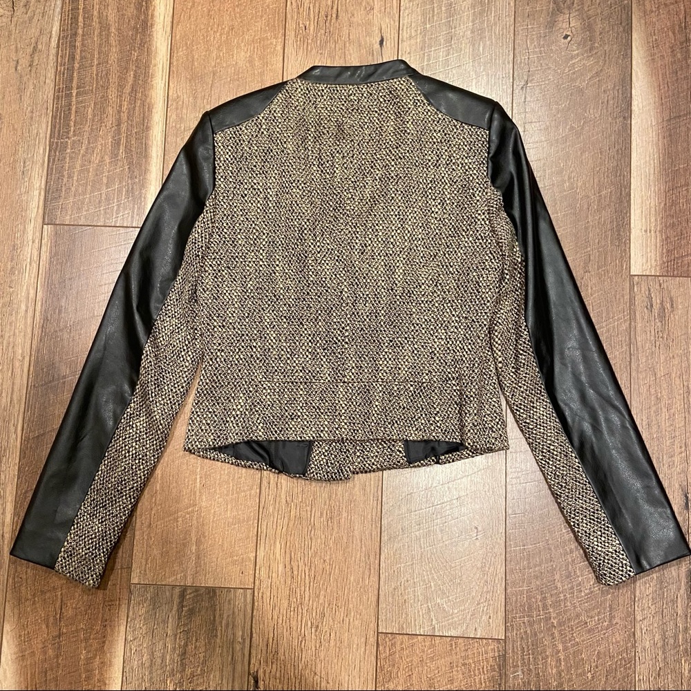 Calvin Klein - Black and Gold, Women’s Jacket, Size 2 - Picture 5 of 6